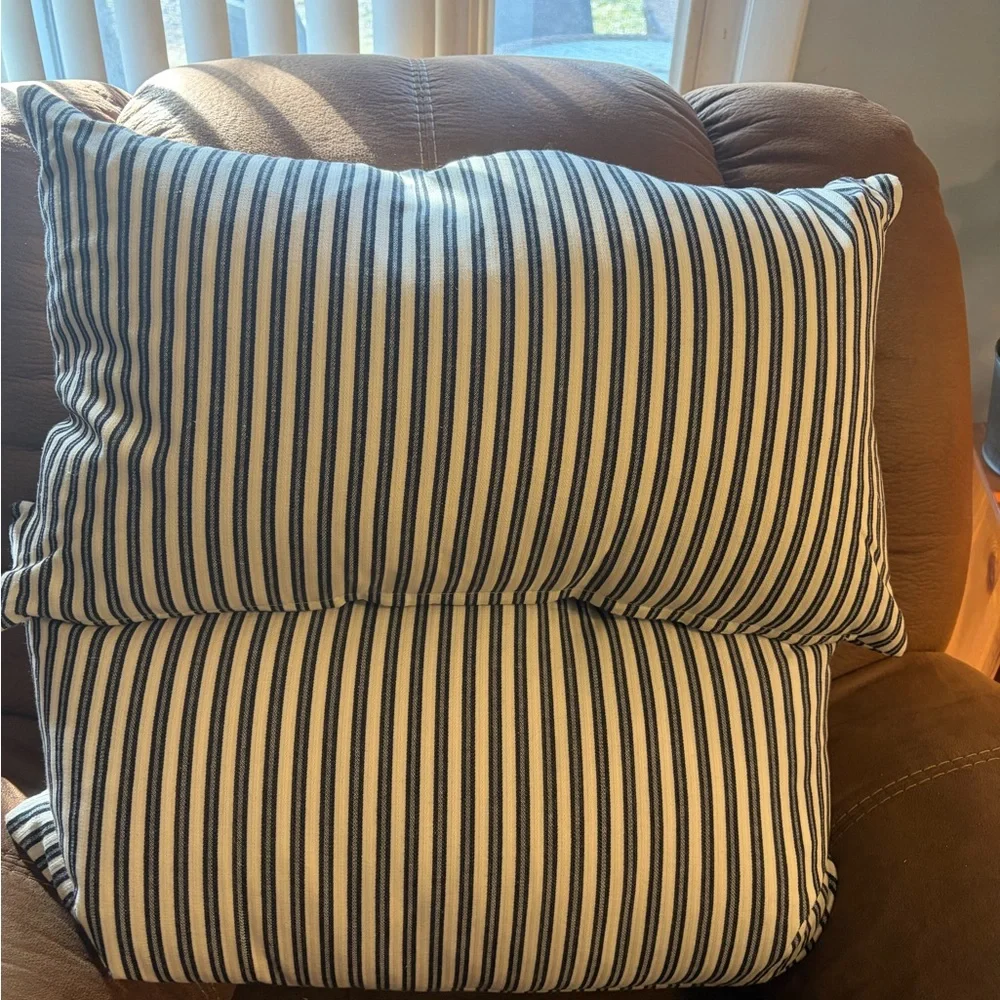 Striped Accent Pillows - Family & Blessed - Picture 3 of 6